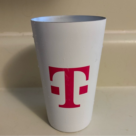 T-Mobile White Reusable Aluminum Tumbler with Color Change Pink Logo, new - Picture 1 of 7